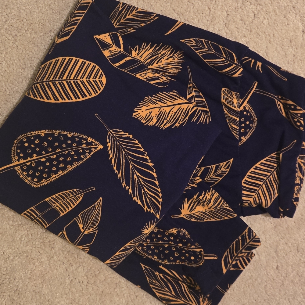 LulaRoe Navy Blue Leggings with Orange Leaf Print